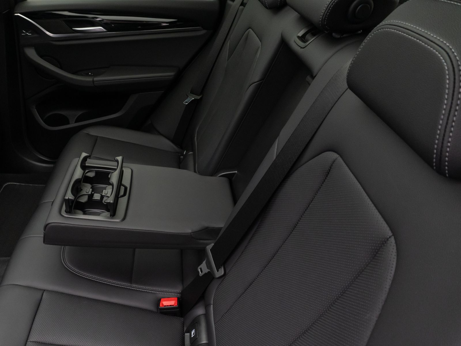 Fahrzeugabbildung BMW X3 xD30i Panorama Kamera DAB HiFi Sport 19Zoll