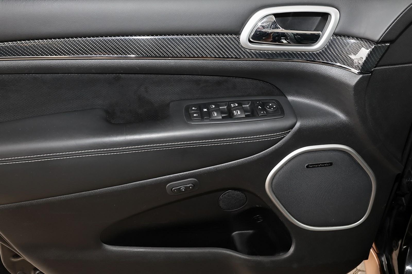 Jeep Grand Cherokee 6.4 V8 SRT | 468 ch | BVA | Toit panoramique | Sièges ventilés | Harman Kardon | Caméra de recul | Freins Brembo