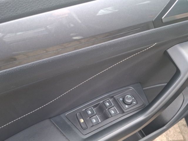 T-Roc 1.5 TSI Style OPF (EURO Bluetooth LED