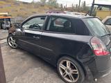 Fiat Stilo 1.9 JTD 3 porte Active - Fiat Stilo mit Diesel-Antrieb