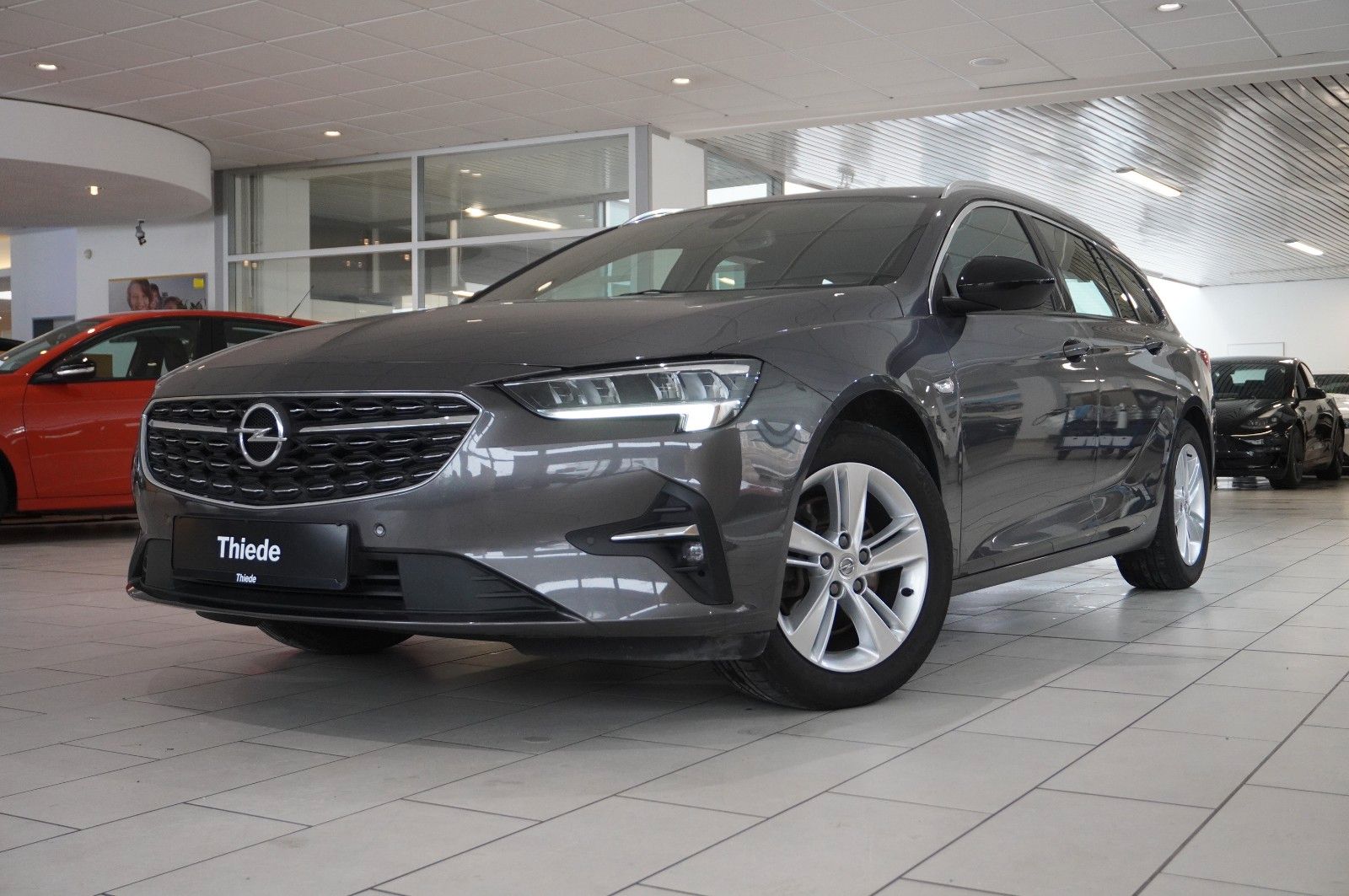 Fahrzeugabbildung Opel Insignia B ST 2.0D BUSINESS NAVI/LED/KAMERA/HUD