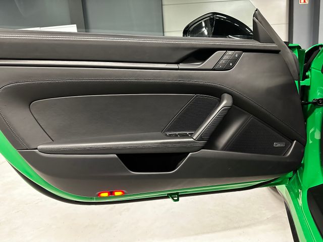 Fahrzeugabbildung Porsche 911/992 GTS 18-Wege, SH, SD, Sitzbel., S-Farbe
