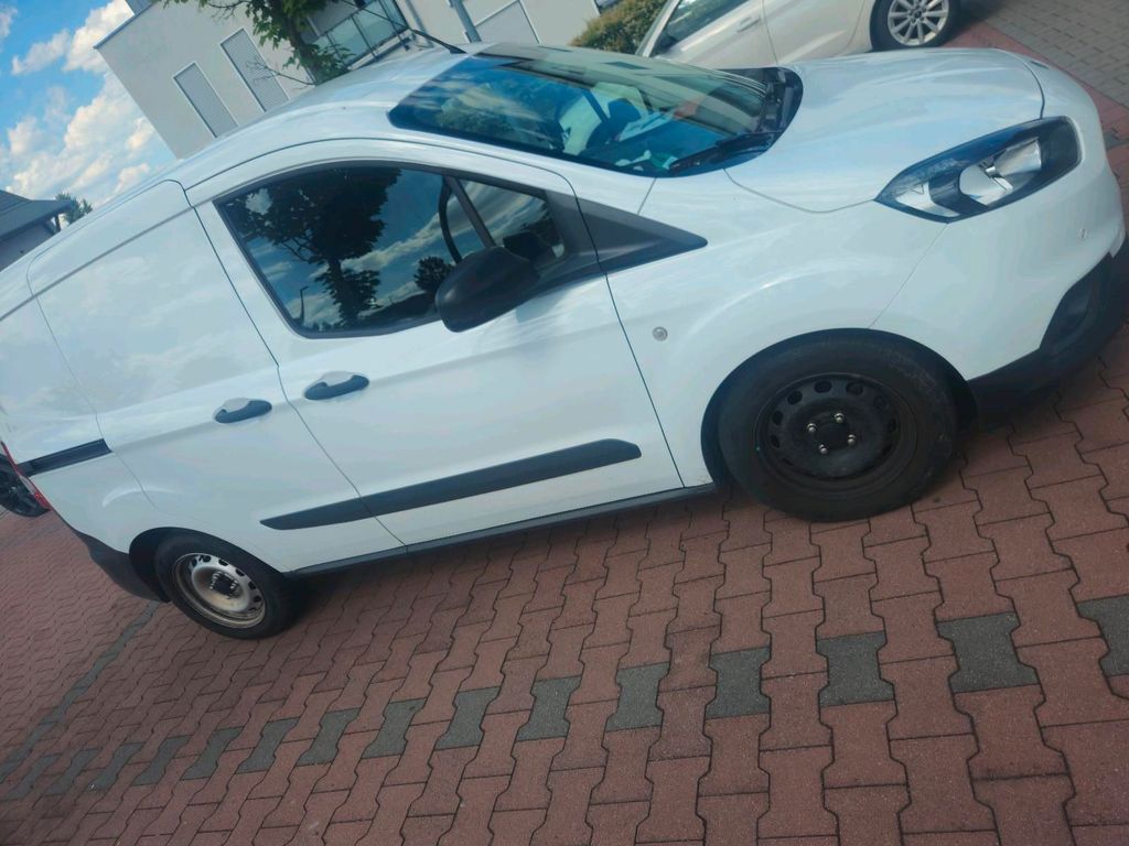 Image of Ford Transit Courier