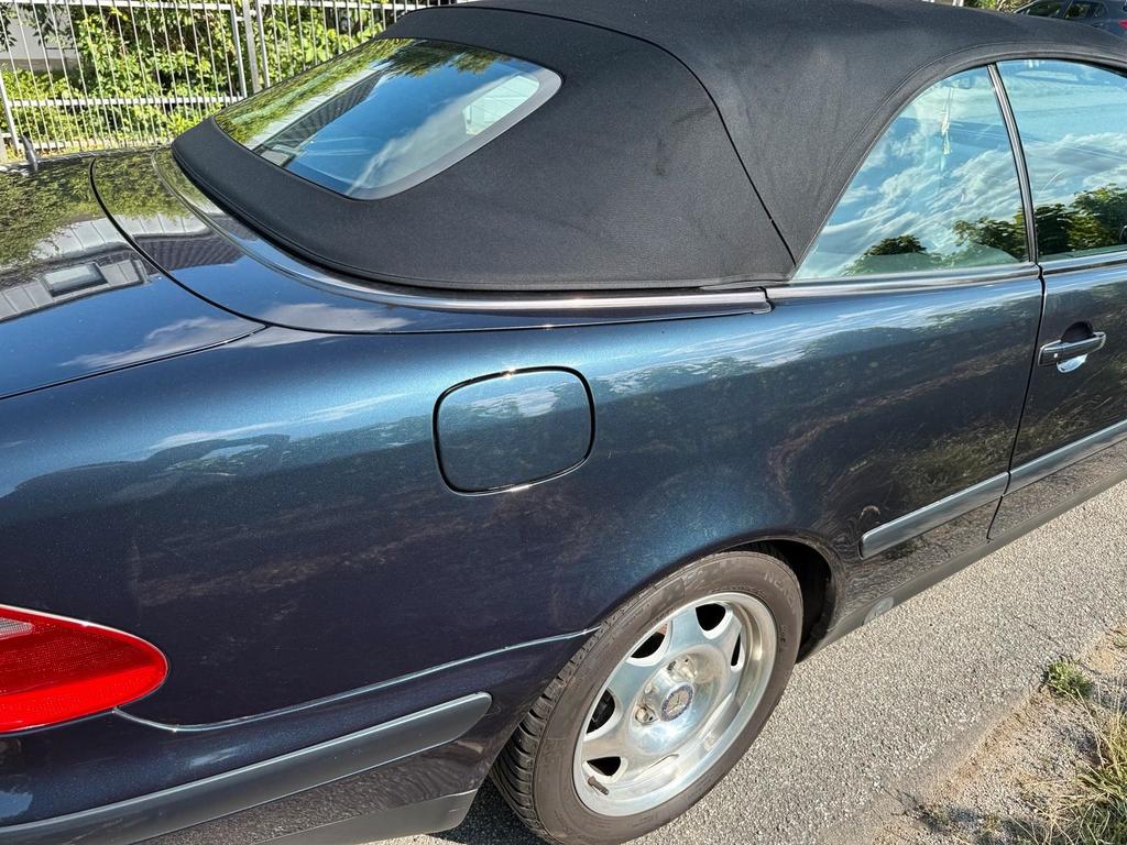 Mercedes-Benz CLK 200