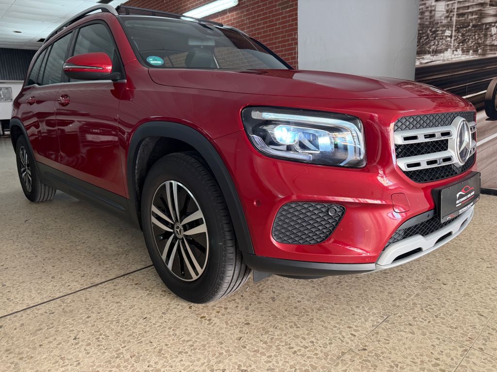 Image of Mercedes-Benz GLB 200