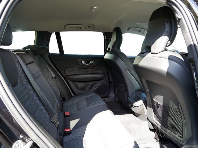 Volvo V60 Kombi 2.0 Core MEMORY PDC SHZ KAMERA AHK foto 7