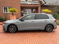 Volkswagen Golf VIII 8 Lim. R-Line 2.0 DSG SHZ NAVI KAMERA