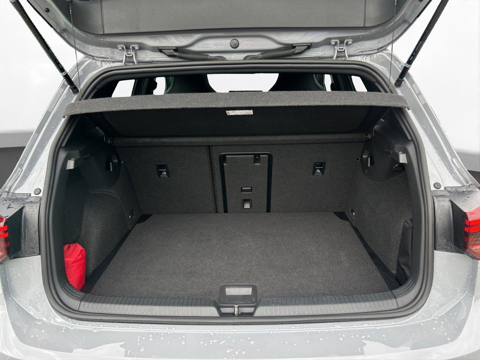 Volkswagen Golf VIII 1.5 TSI R-Line LED SITZHEIZUNG, миниатюра 15