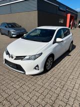 Toyota Auris Edition 2,0-l-D-4D S/S - Toyota Auris mit Diesel-Antrieb: Edition
