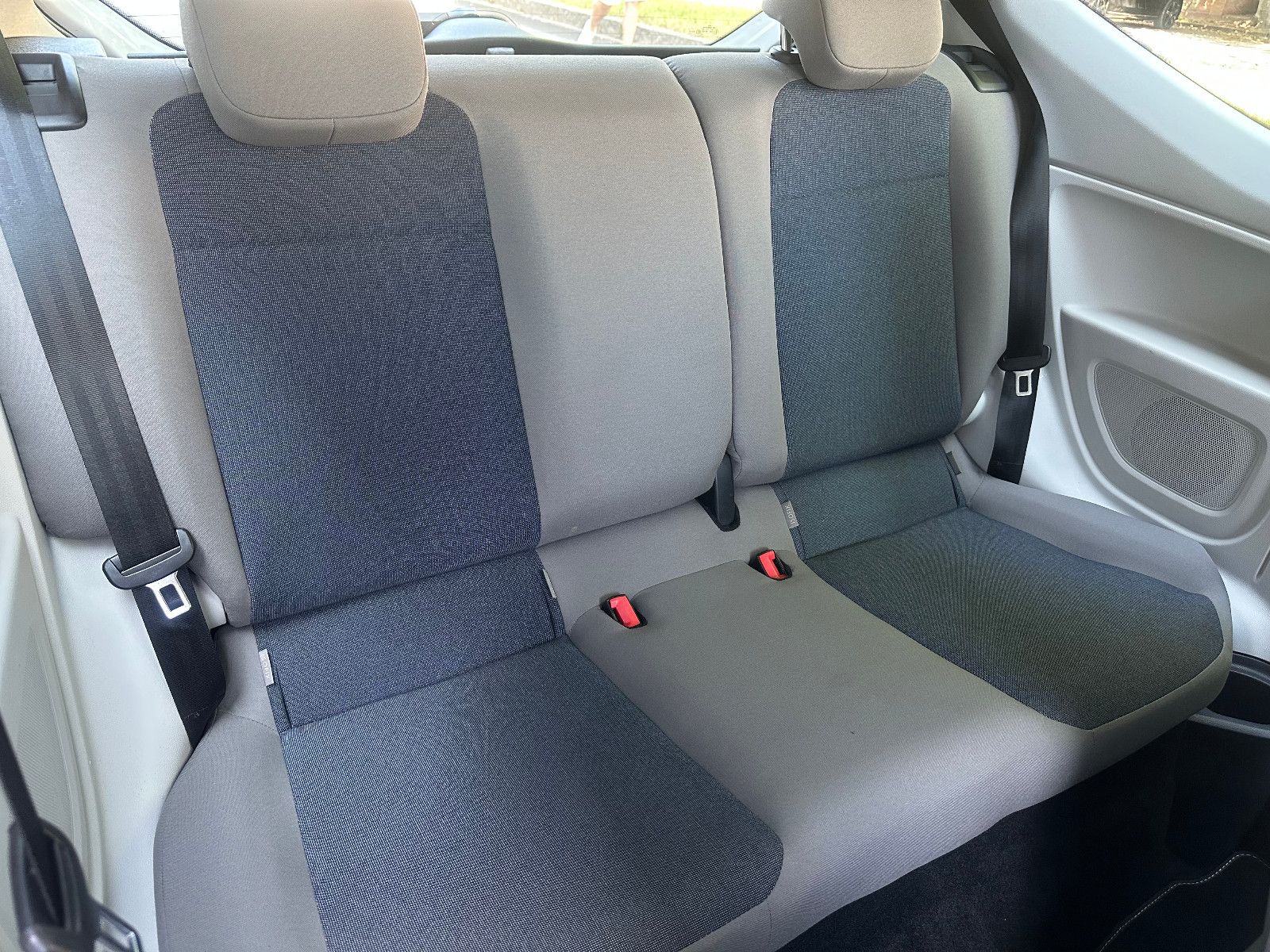 Fahrzeugabbildung Volkswagen up! MOVE*1.HAND+NAVI+SITZHEIZUNG*
