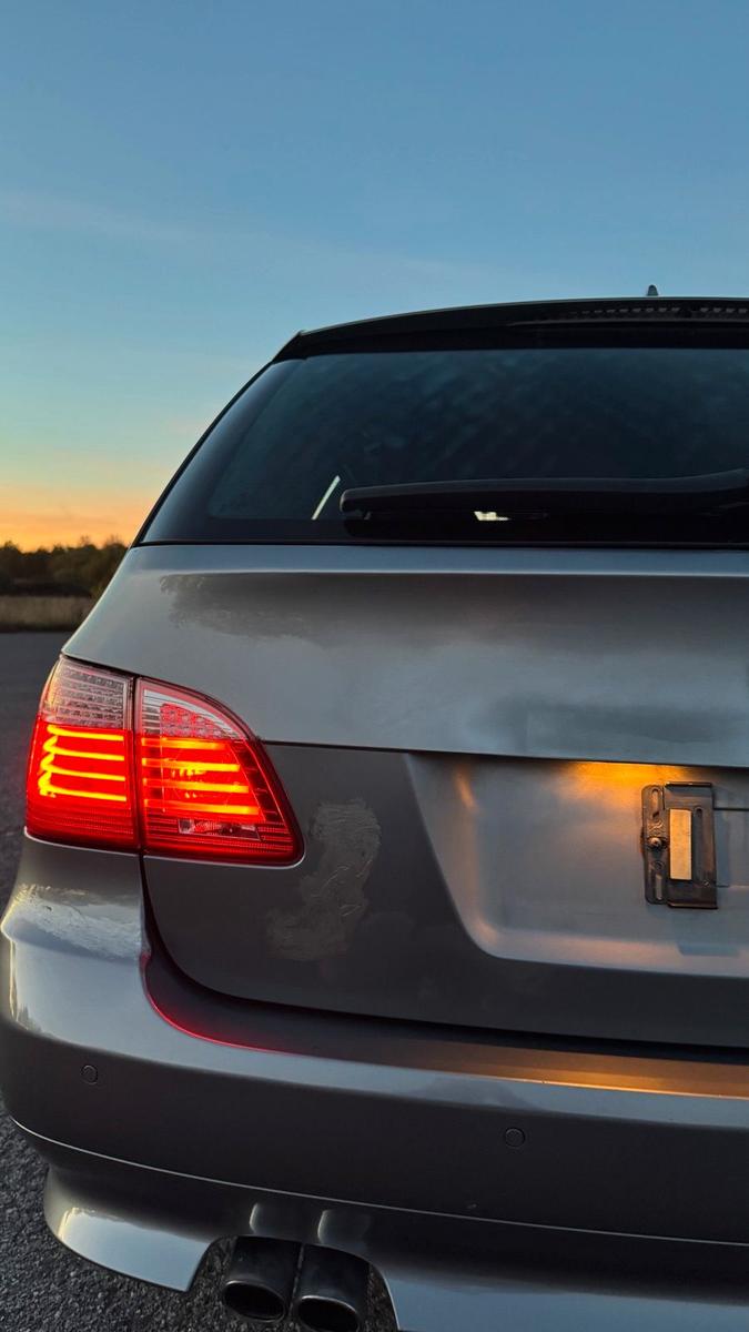 BMW 530 2010 — двигун 235 HP (173kW)