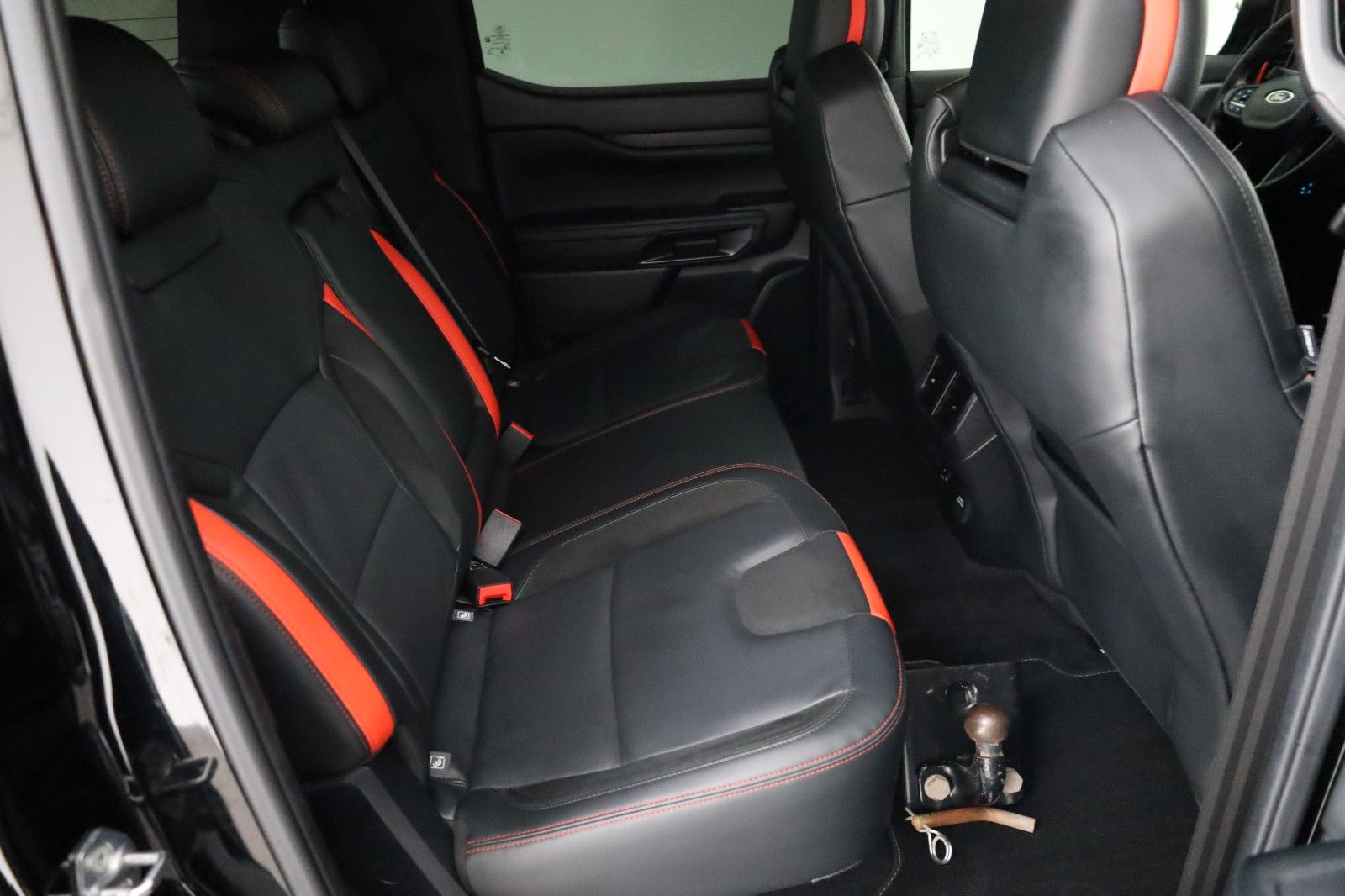 Fahrzeugabbildung Ford Raptor e-4WD,Raptor+Techno73 Paket, Rollo el.AHK