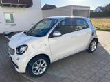 Smart ForFour 0.9 66kW passion + SHZ+Tempomat+Alu