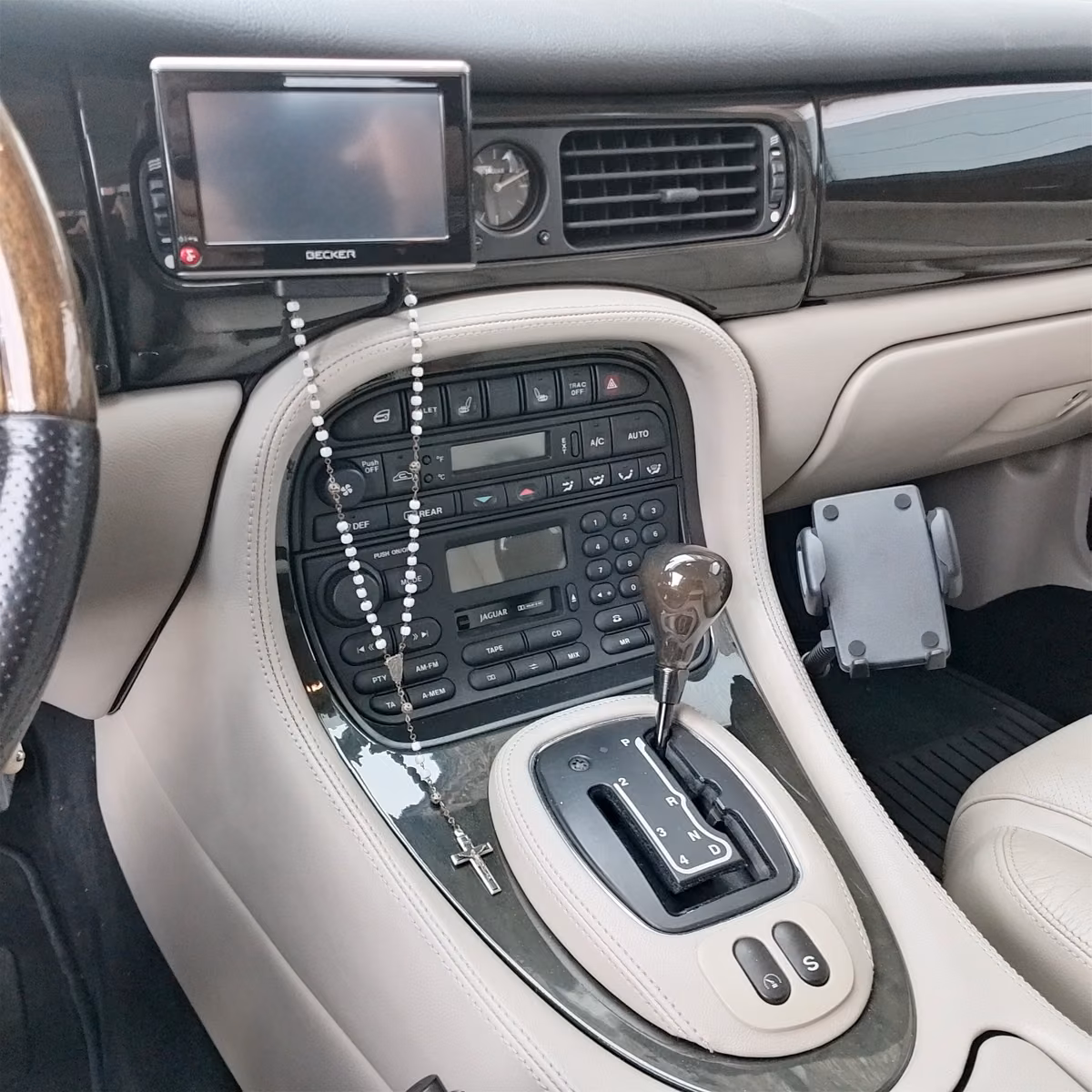 Jaguar XJR 4.0 XJR ( akt. DEKRA Gutachten liegt vor )