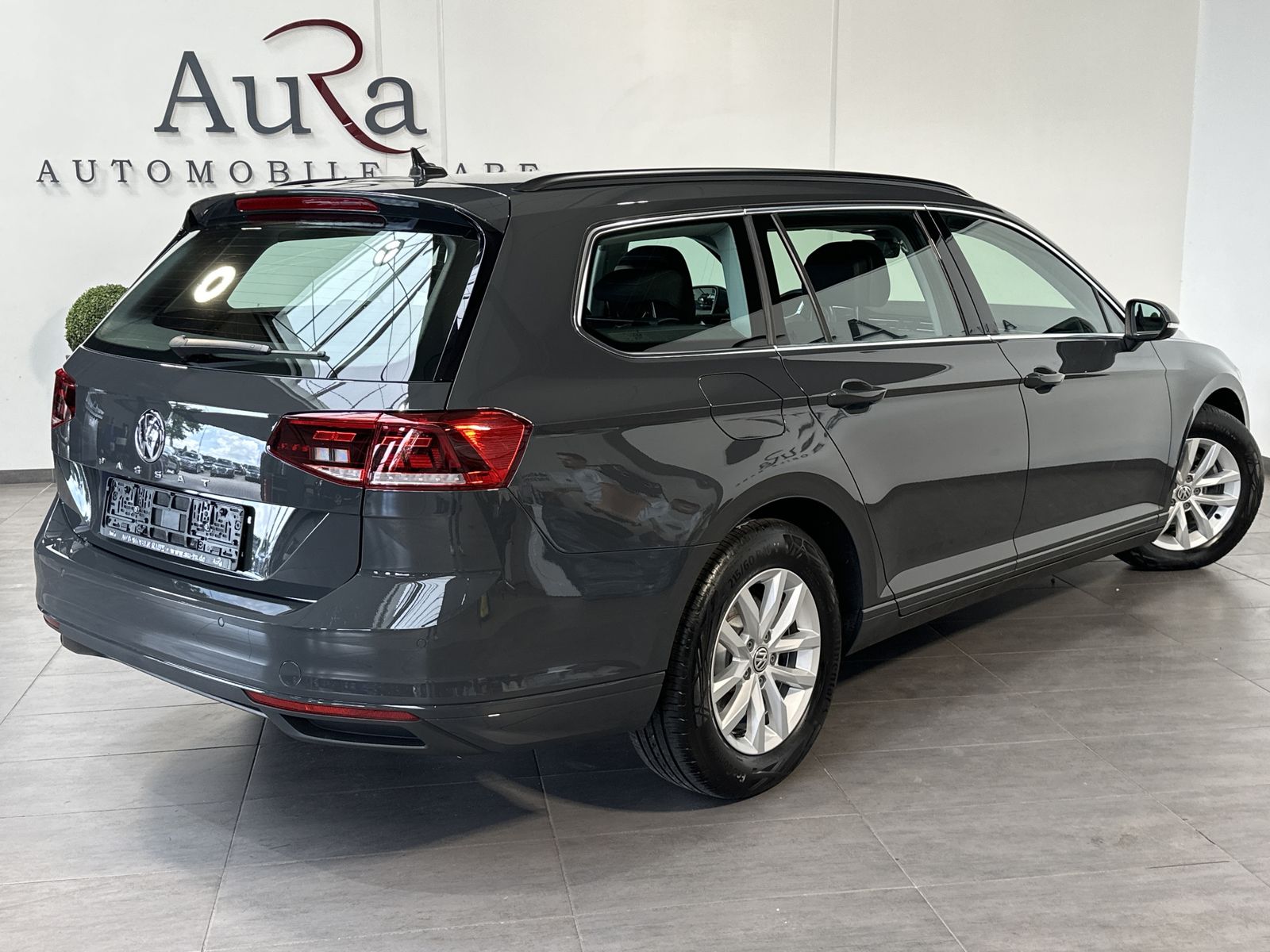 Fahrzeugabbildung Volkswagen Passat Variant 2.0 TDI DSG Business NAV+LED+ACC