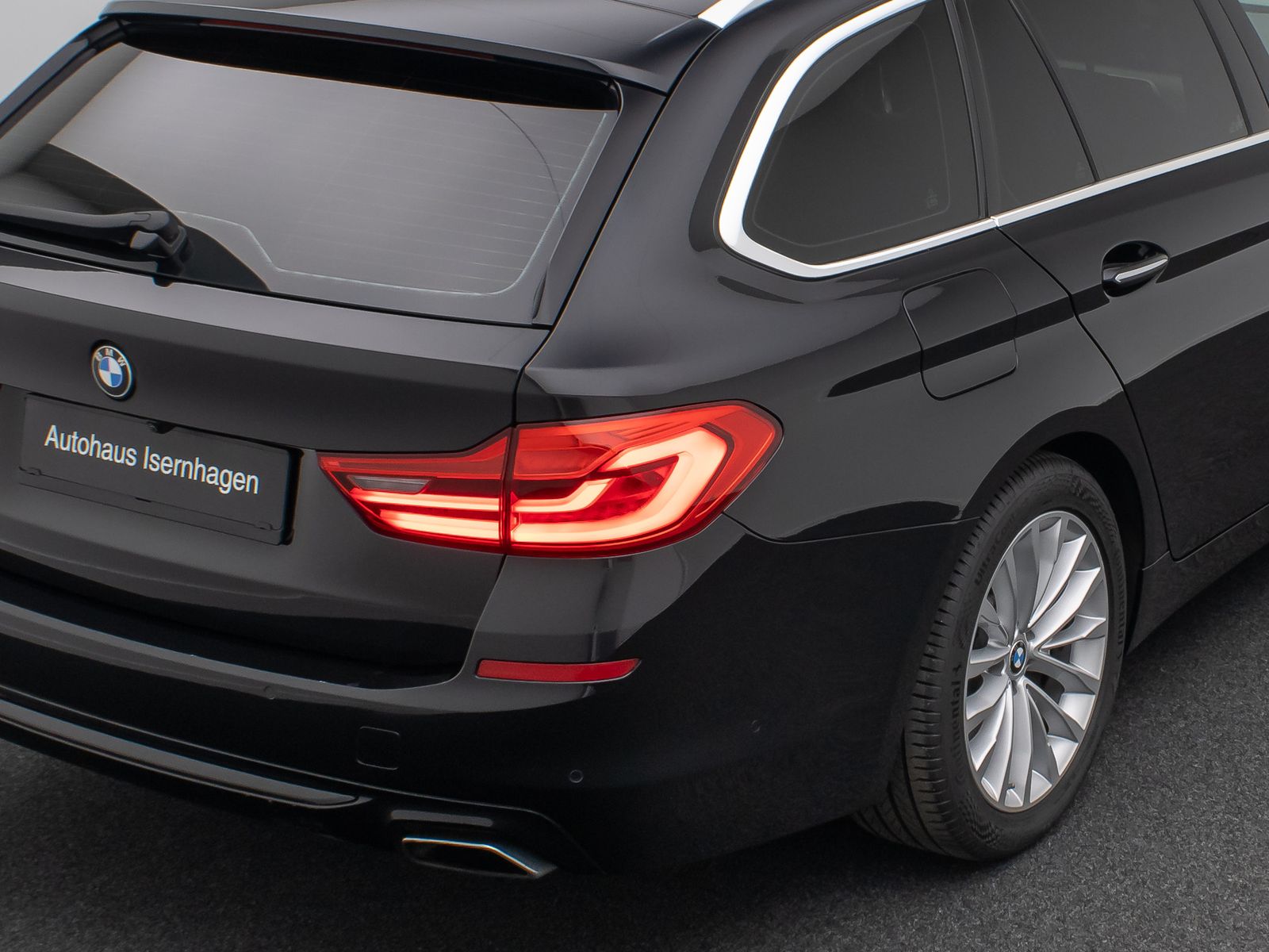 Fahrzeugabbildung BMW 540i xD Luxury Line HUD DAB Massage Panorama AHK
