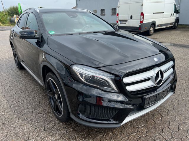 Mercedes-Benz GLA 220 CDI 4Matic AMG-Line - Automatik - Navi