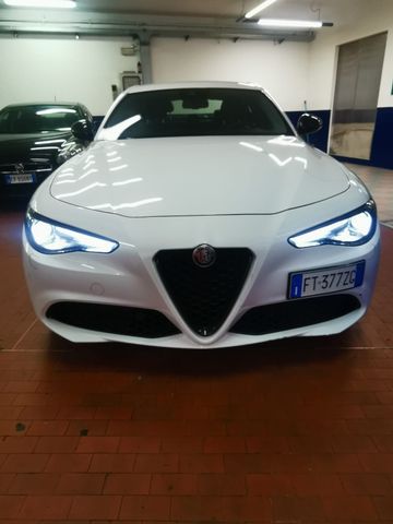 Alfa Romeo Giulia 2.2 Turbodiesel 190 CV AT8 AWD