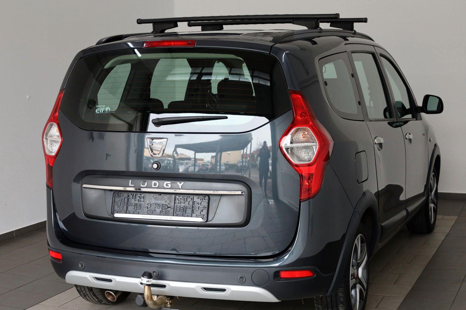 Fahrzeugabbildung Dacia Lodgy Stepway Plus,Navi,SH,Kamera,AHK, 7 Sitzer