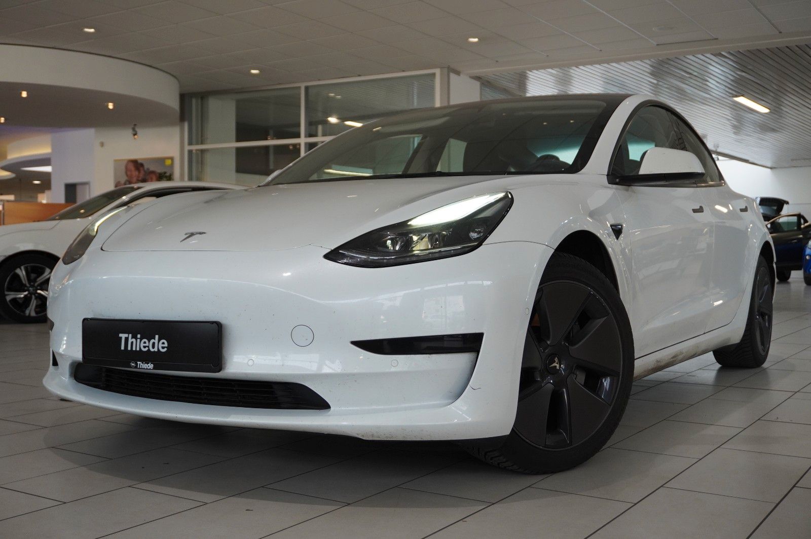 Fahrzeugabbildung Tesla Model 3 Standard Range NAVI/KAMERA/DAB/SHZ/AHK
