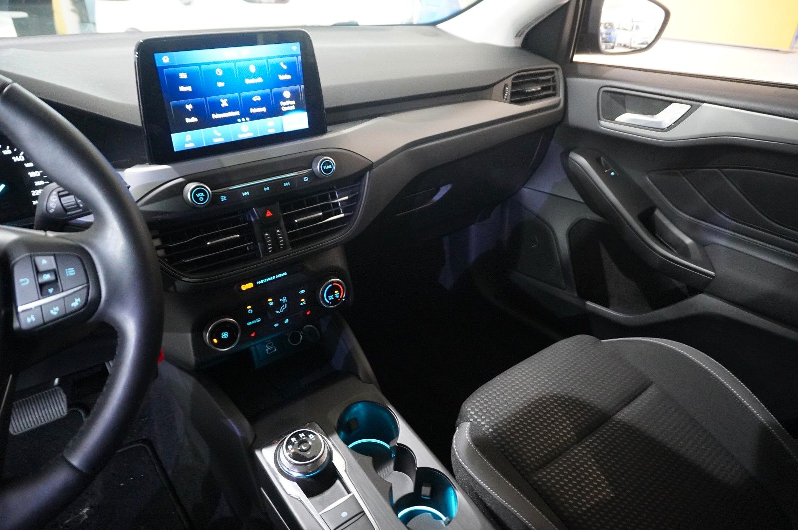 Fahrzeugabbildung Ford Focus Turnier 1.5D COOL & CONN NAVI/LED/SPORT/SH