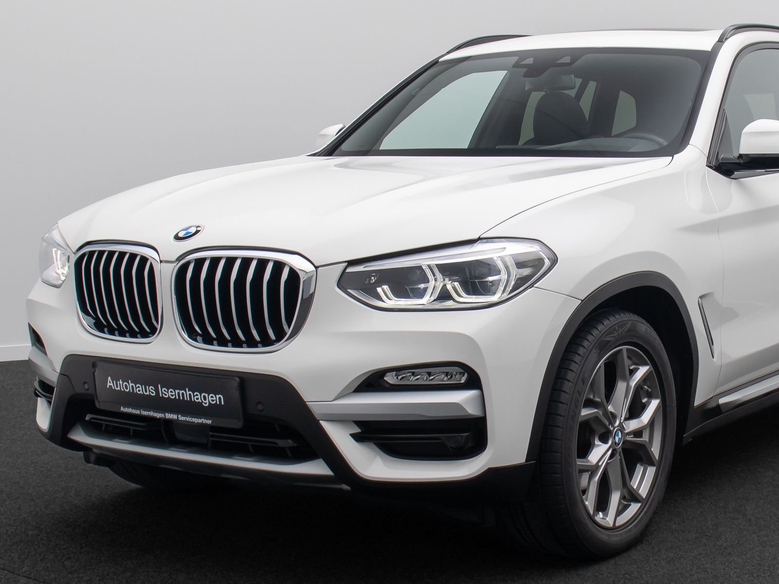 Fahrzeugabbildung BMW X3 xD20d xLine HUD DAB Panorama Alarm H/K 19Zoll