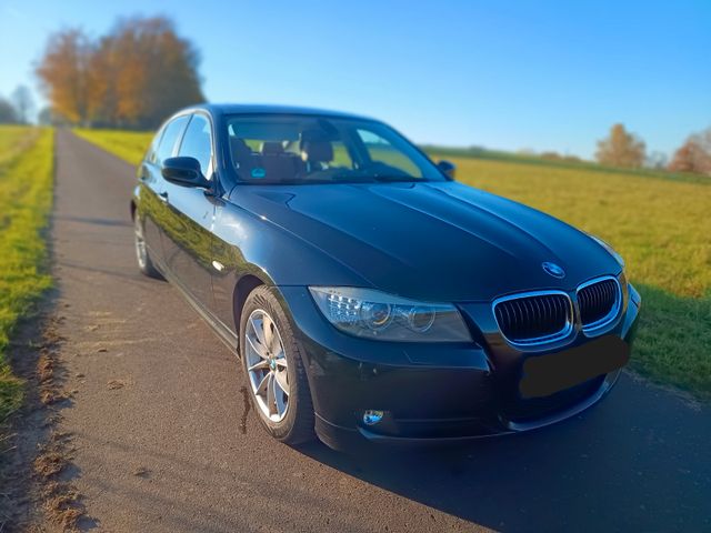 BMW 320d - Seniorenfahrzeug, Vollleder, Automatik