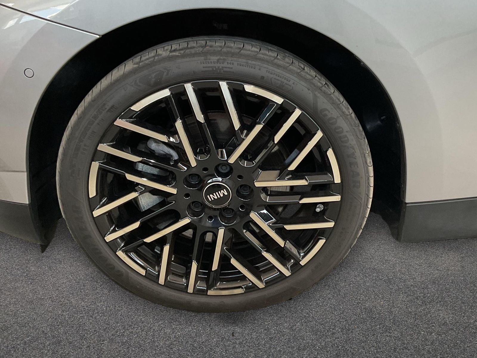 MINI Cooper SE - Bild 17