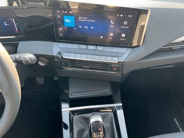 Fotografie des Opel Astra L ST Enjoy Kamera LED Sitz-/Lenkradheizung