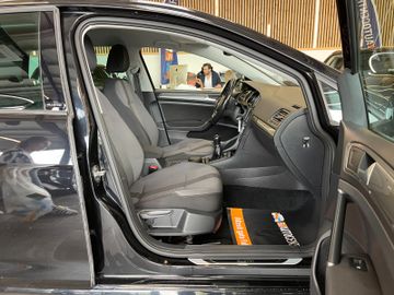 Volkswagen Golf VII Lim. Allstar BMT 4Motion *STHZ*AHK*KAM*