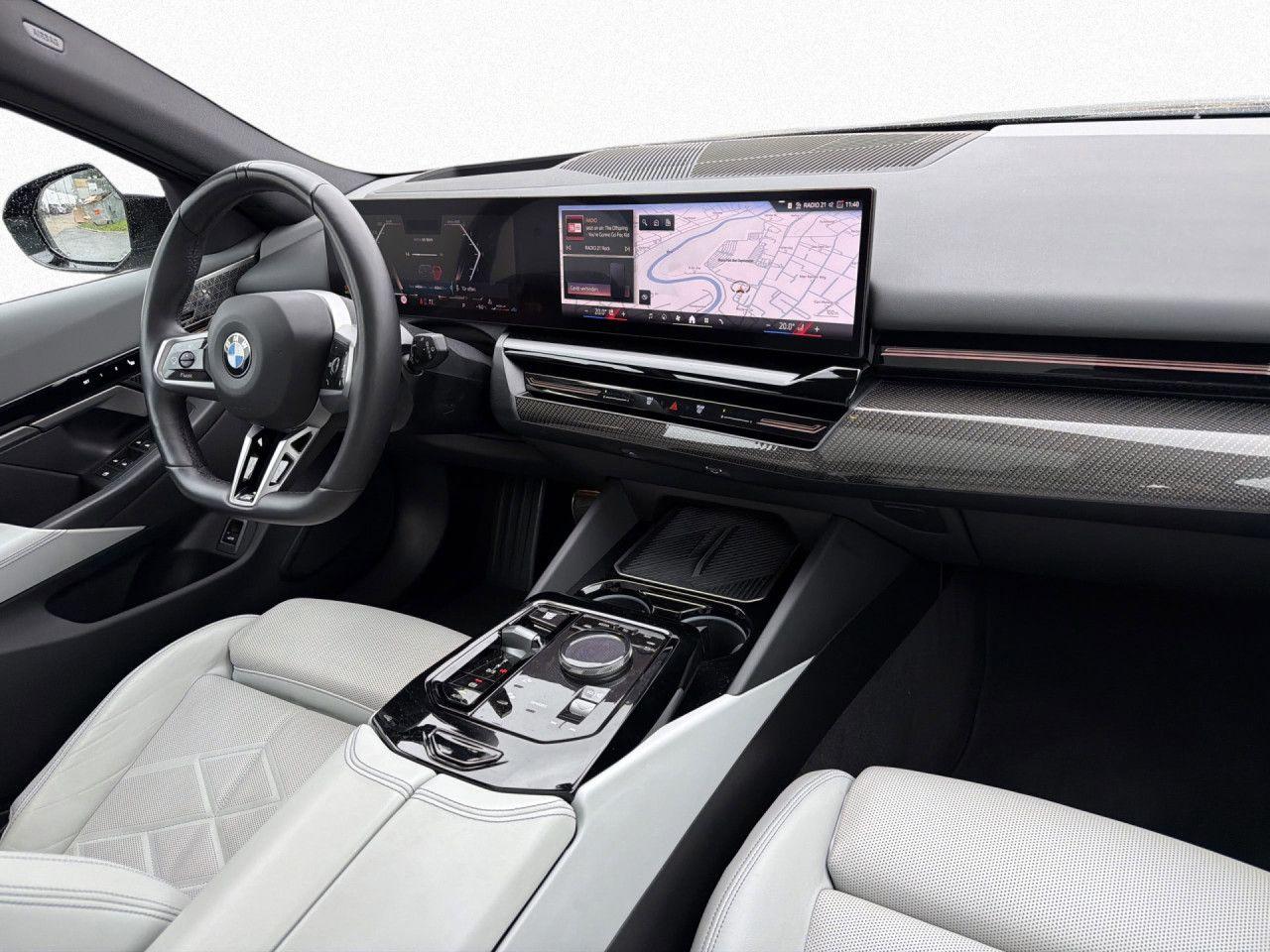 BMW 520d xD T M SPORT PRO AdLED DAPr 360 Pano BW AHK