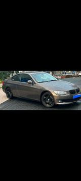 BMW E92 320D LCI - BMW 320 aus 2011: Coupe, 320d