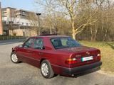 Mercedes-Benz 230 230E W124 H-KENNZEICHEN AUTOMATIK SD KSH MAL - Mercedes-Benz W124 aus dem Jahr 1992