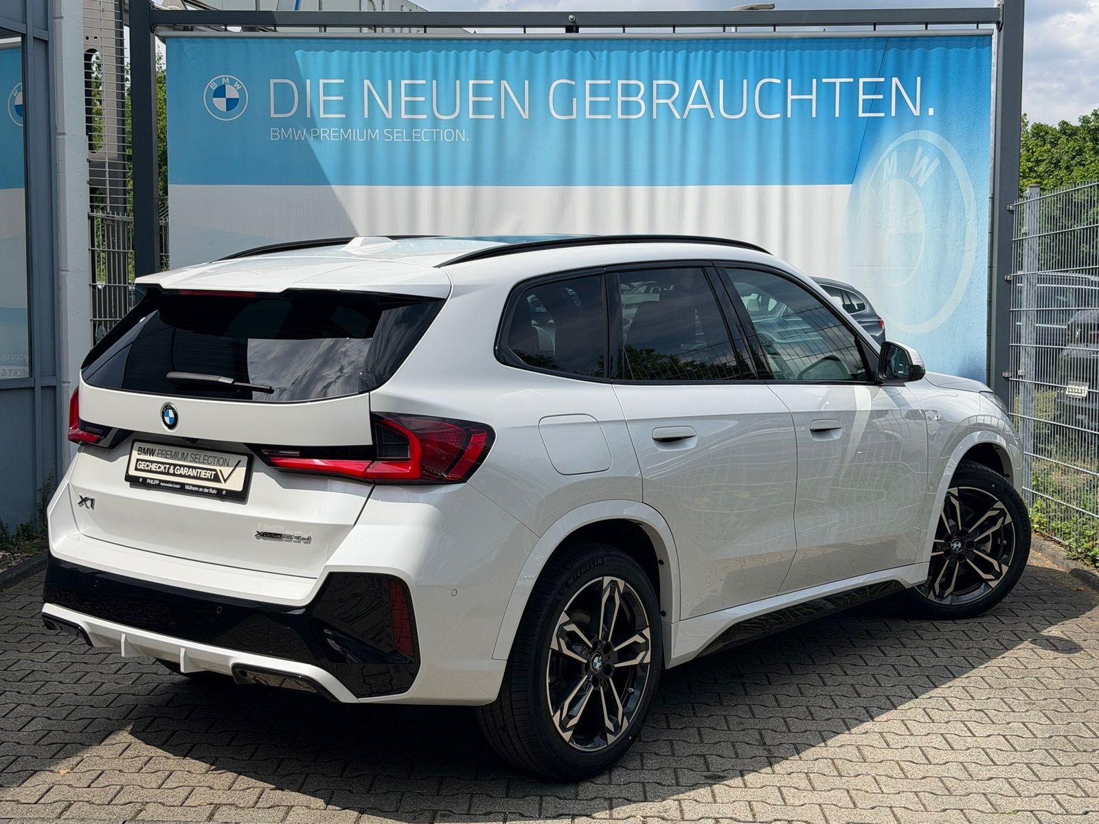 BMW X1 xDrive23d M Sport PANO DA-Pro 360° h&k HuD 19 foto 3