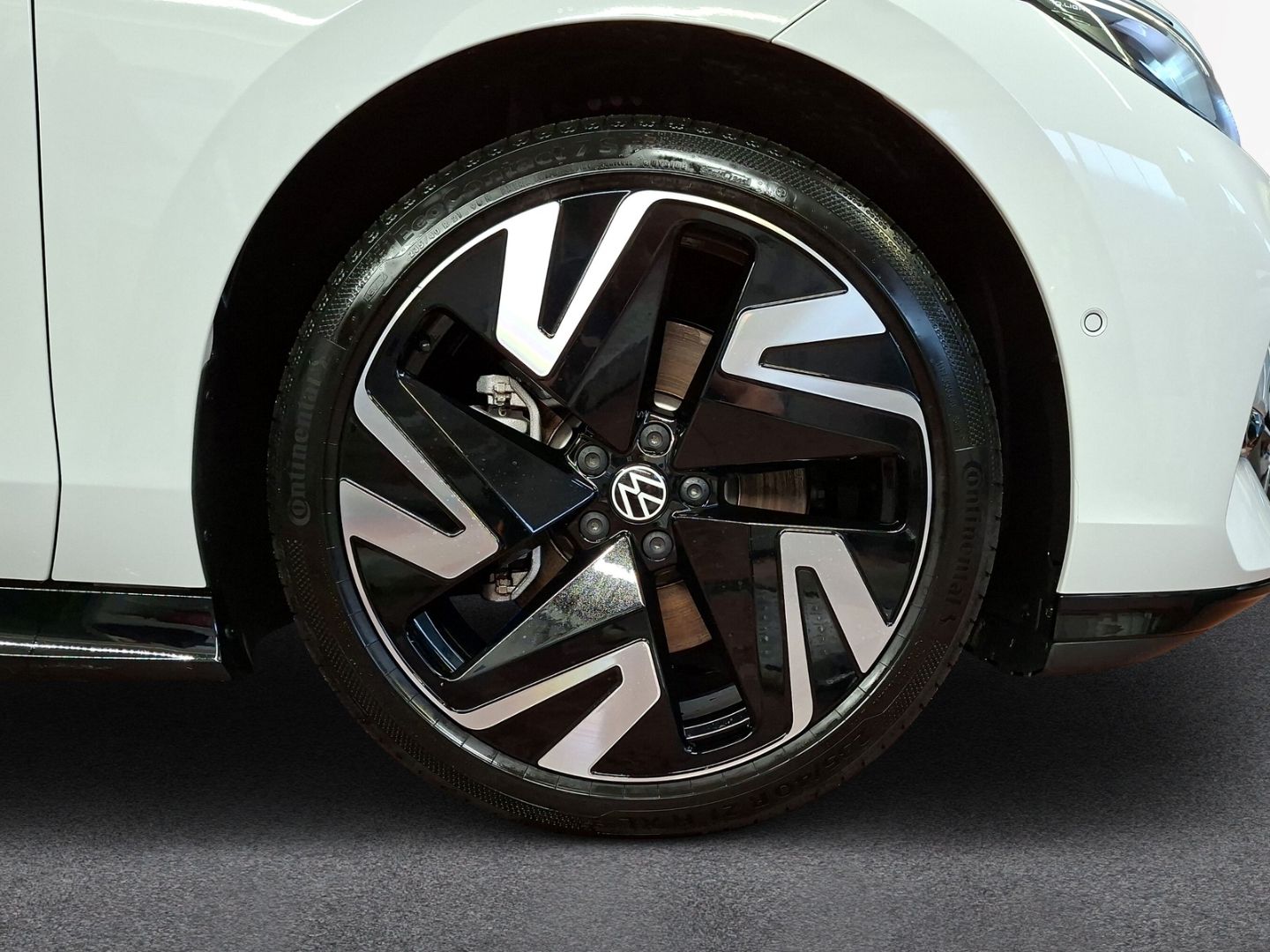 ID.7 Tourer GTX 4Motion *AHK*KAMERA*NAVI*GARANTI