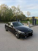 Mercedes-Benz C 43 AMG Biturbo 4MATIC unfallfrei kein Reimport - Mercedes-Benz C 43 AMG mit Benzin-Antrieb: Sportwagen
