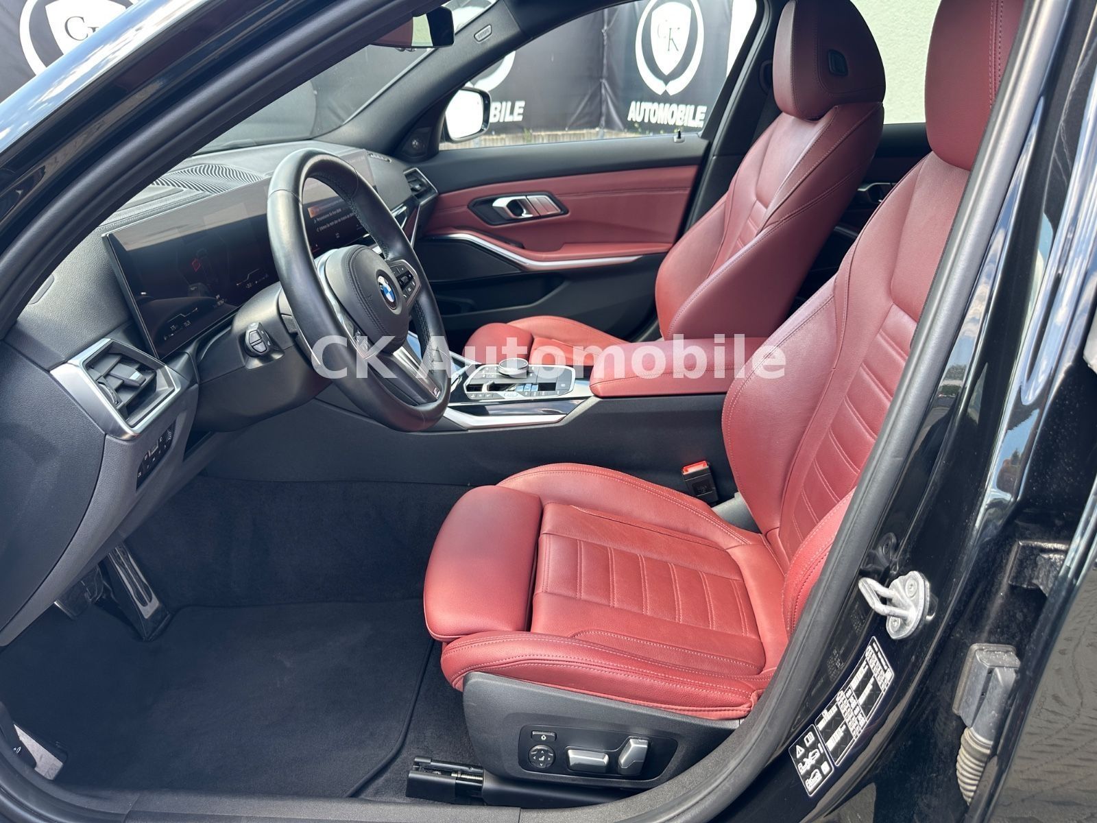 Fahrzeugabbildung BMW M340d xDrive Touring/Navi/Head-Up/Pano/360°/LED
