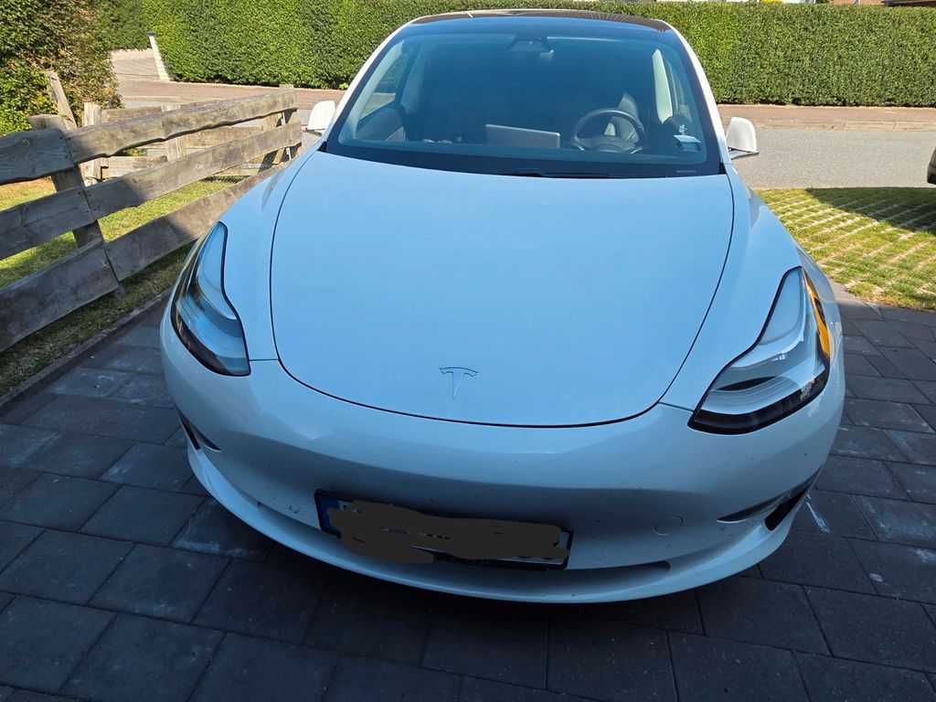 Image of Tesla Model 3
