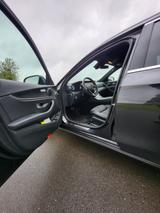 Mercedes-Benz E 220 d T Standheizung/AHK/MBUX/Avantgarde - gebrauchte Mercedes-Benz E 220 aus dem Jahr 2023