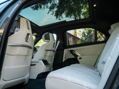 BMW M760 – 30 / 32