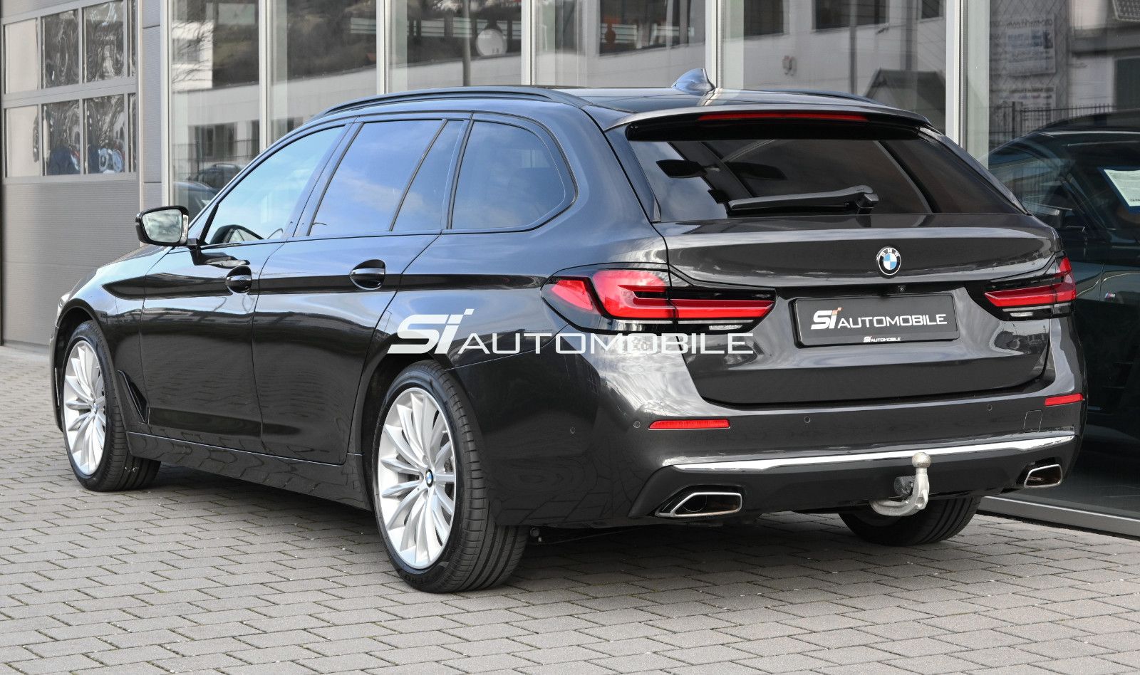 Fahrzeugabbildung BMW 530d xDr. Touring Luxury °UVP 94.740€°360°AHK°