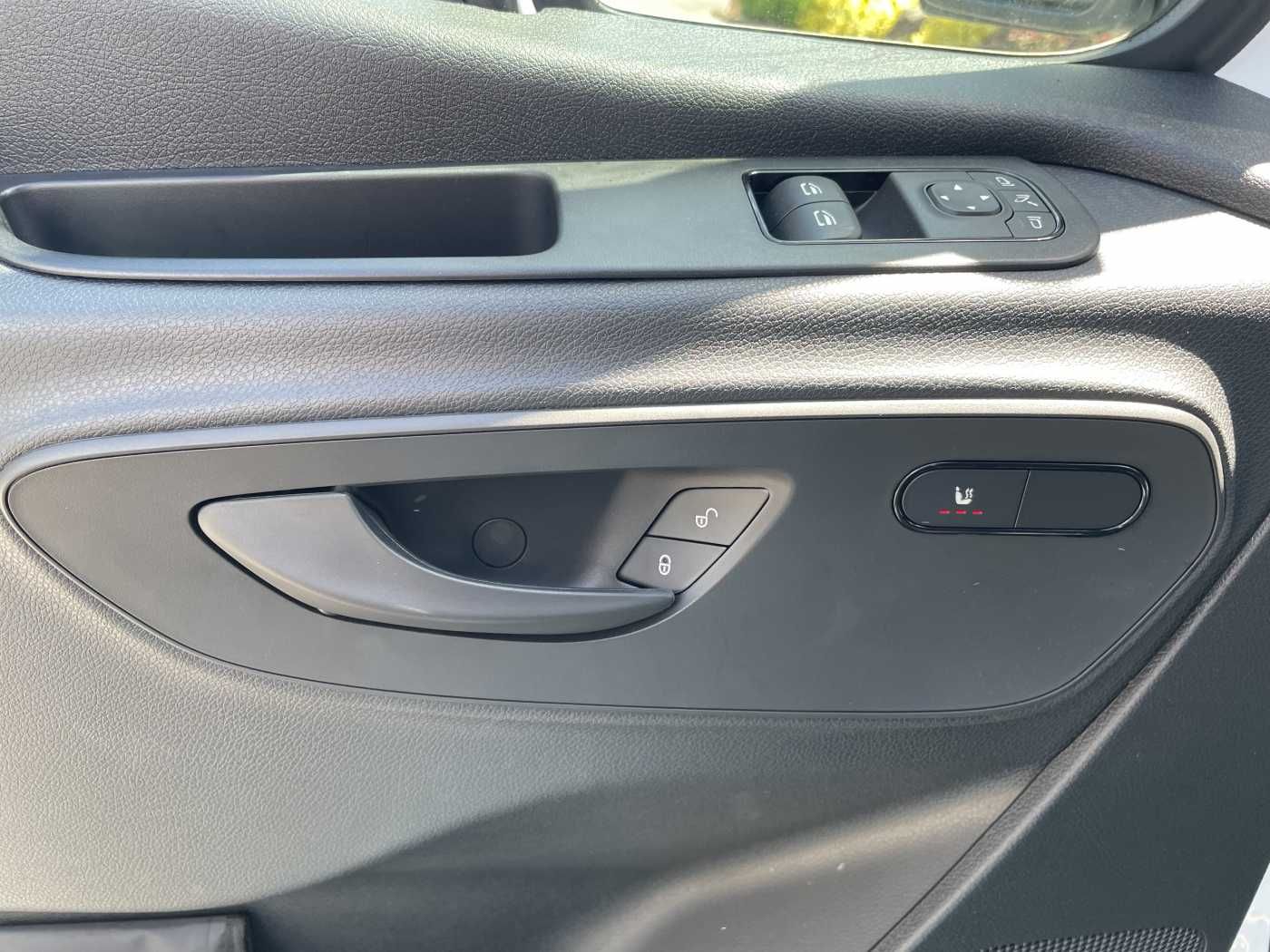 Fahrzeugabbildung Mercedes-Benz Sprinter 315 CDI Frischdienst Fahr-/Standkühlung