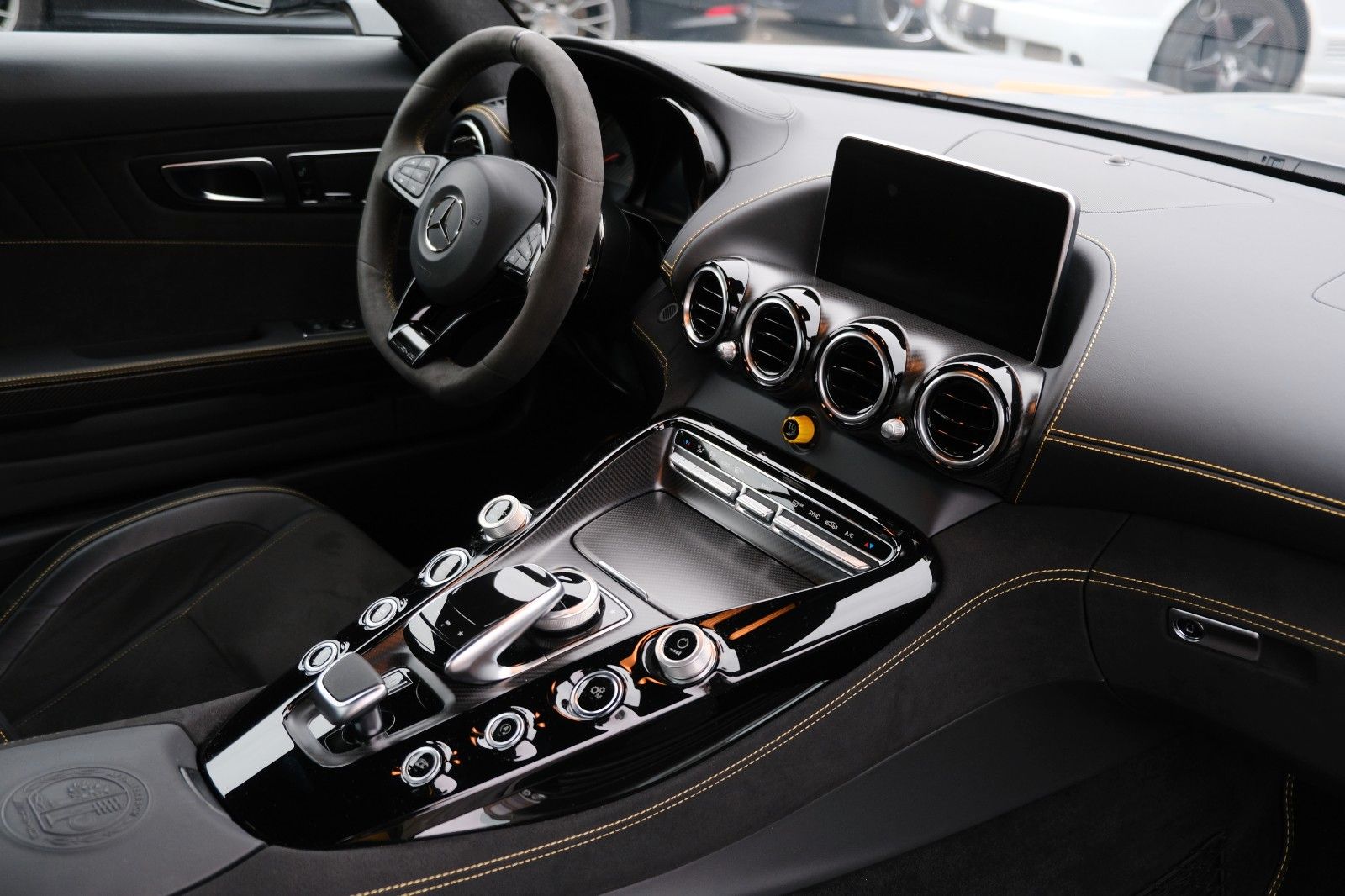 Fahrzeugabbildung Mercedes-Benz AMG/Keramik/Junge Sterne/Gutachten 1-