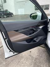 BMW i5 eDrive40 Touring - AHK - BMW i5 in Bonn