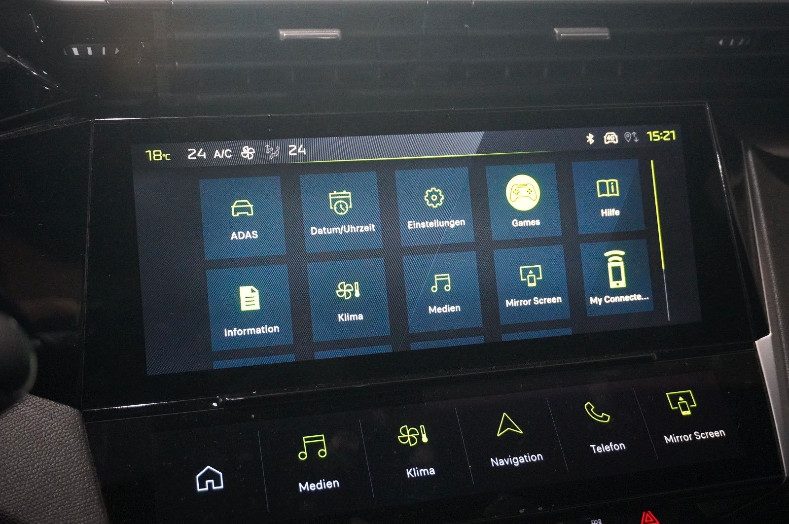 Fahrzeugabbildung Peugeot 308 SW 1.5D GT SPORT NAVI/LED/KAMERA/VIRT./DAB+