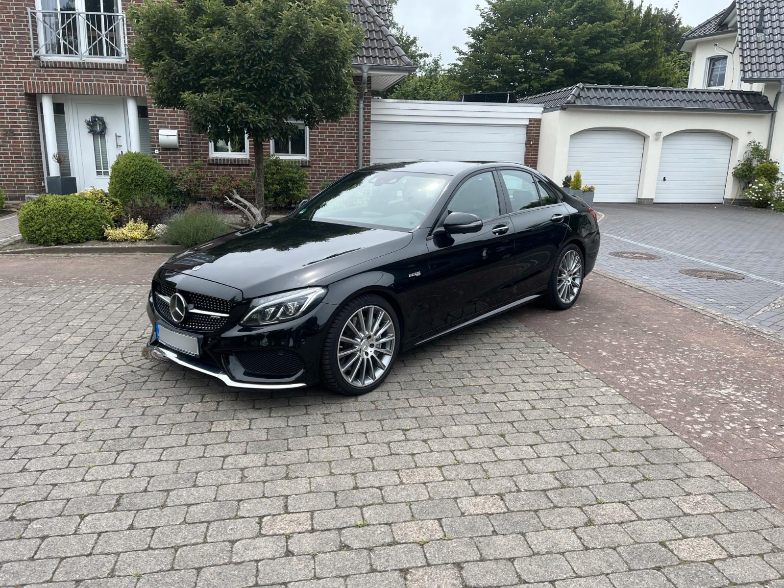 Mercedes-Benz PERF-AGA*ILS*BURMESTER*HEAD-UP*KEYLESS*DIST*360°
