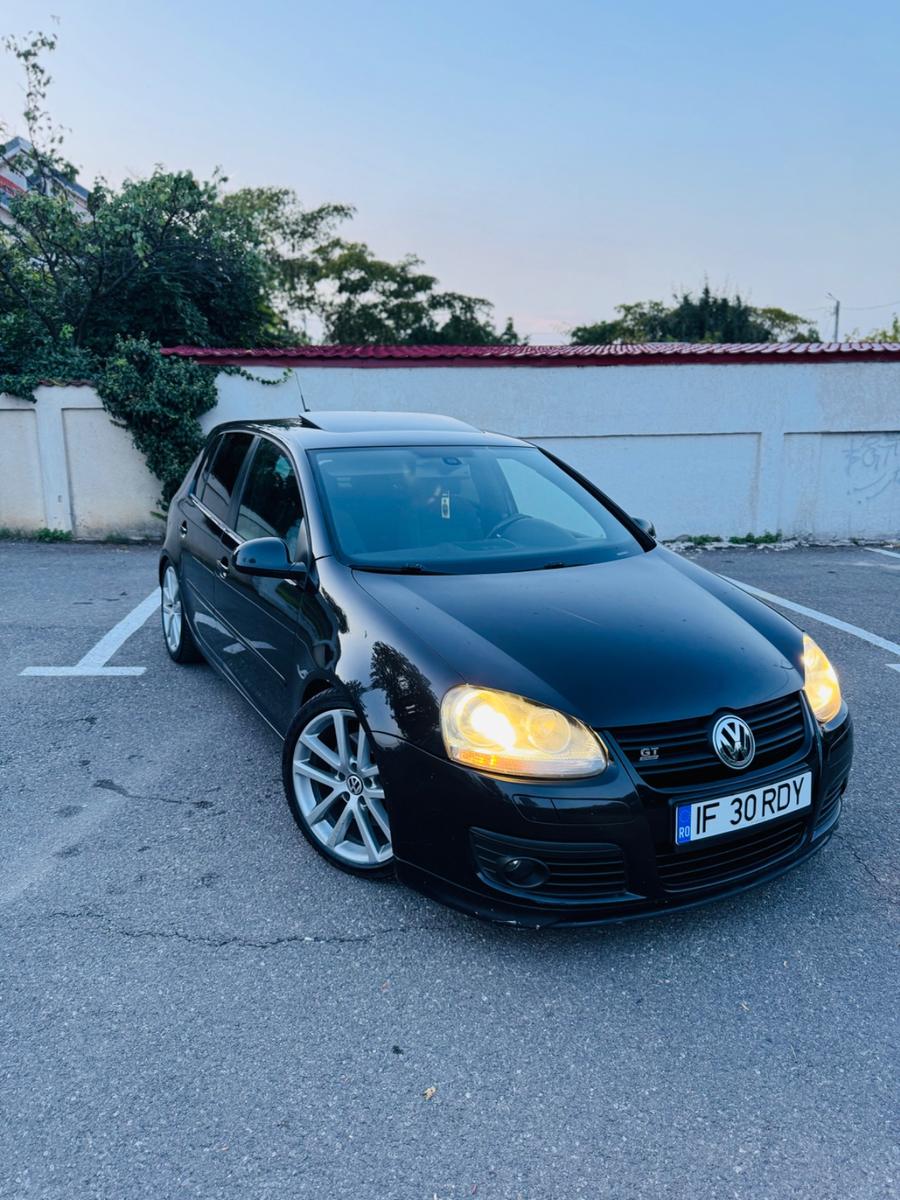 Volkswagen Golf 2008 — rear view