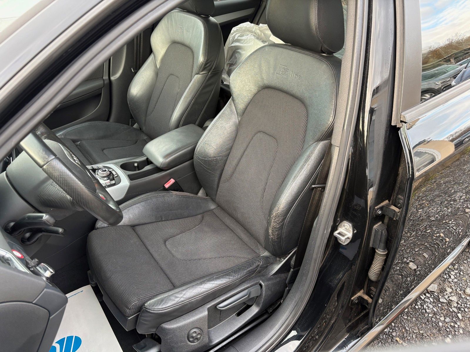 Fahrzeugabbildung Audi A4 Avant 2.0 TDI Aut. S LINE SPORTPAKET plus Nav