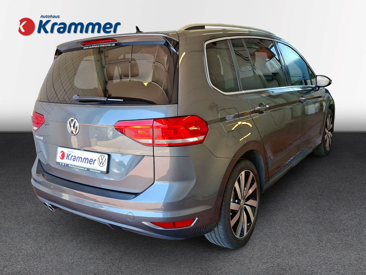 Touran 2.0 TDI DSG Highline *AHK*KEYLESS*NAVI*KA