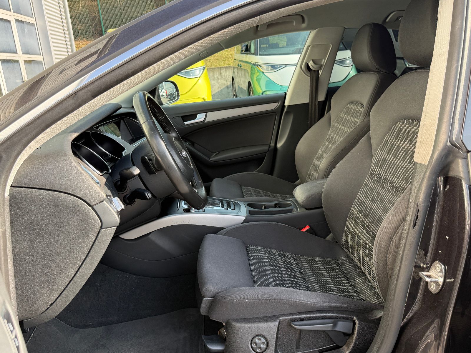 Fahrzeugabbildung Audi A5 Sportback 2.0 TDI Aut Bi-Xenon Sportsitze Kam